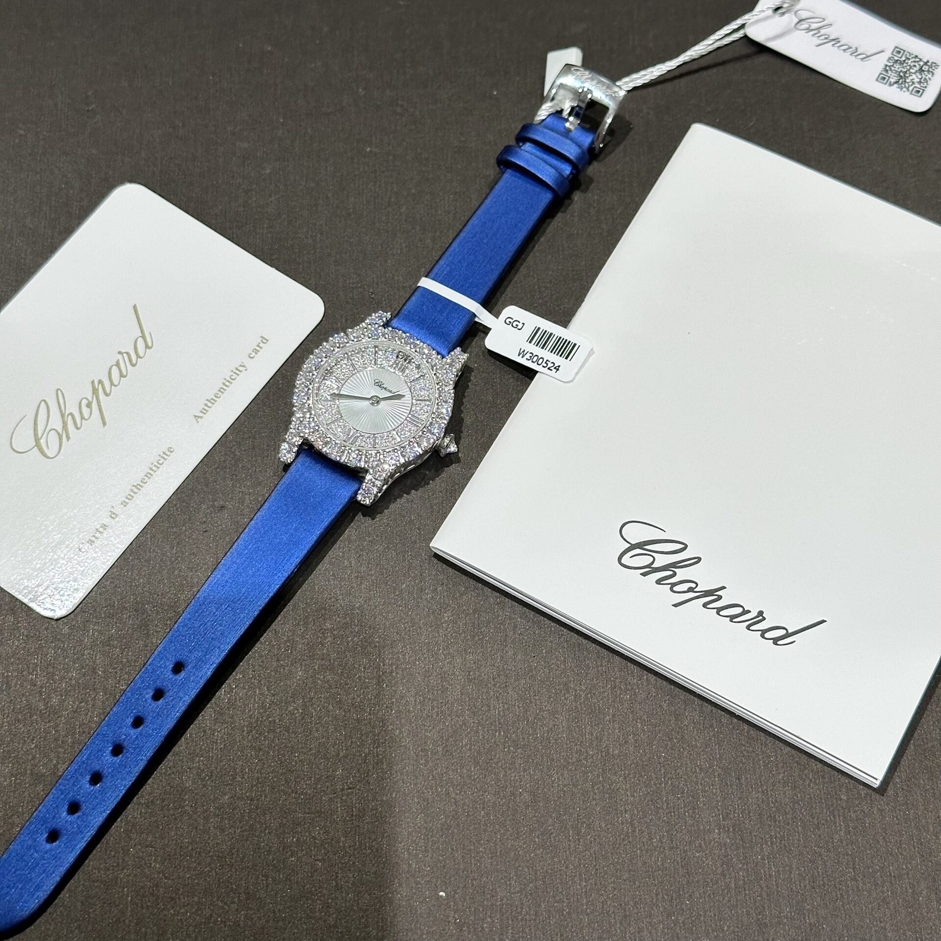 Chopard Replica 1:1 Watch With Moissanite Diamonds Leather Strap 30mm - Soul Replicas