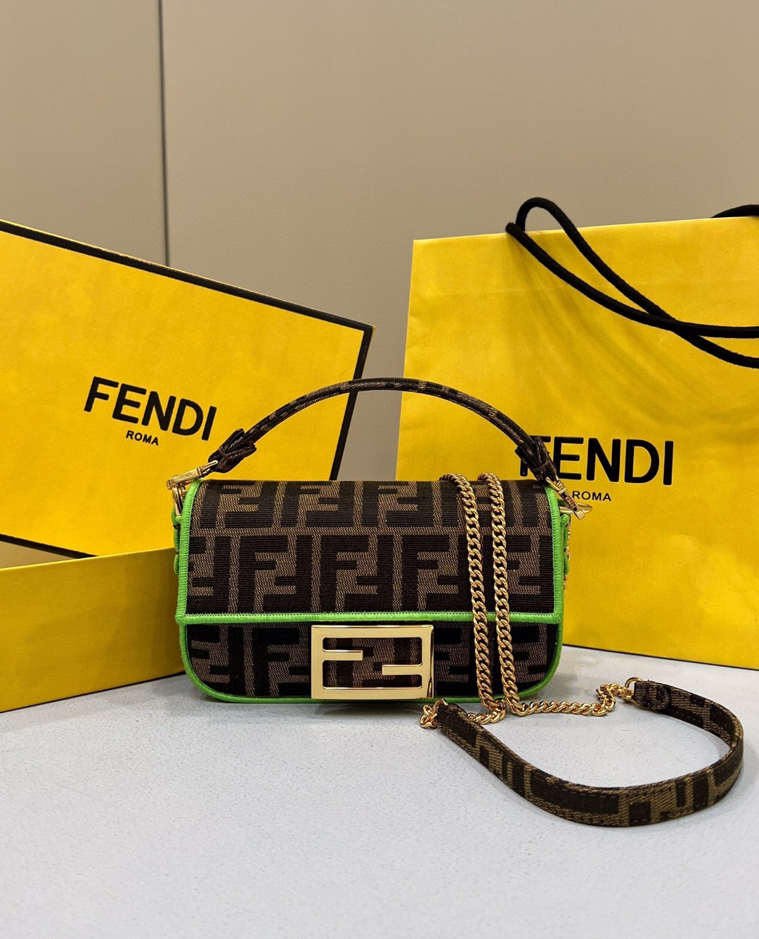 Fendi Baguette Small Brown Fabric Green Border Bag For Woman 18cm/7in - Soul Replicas