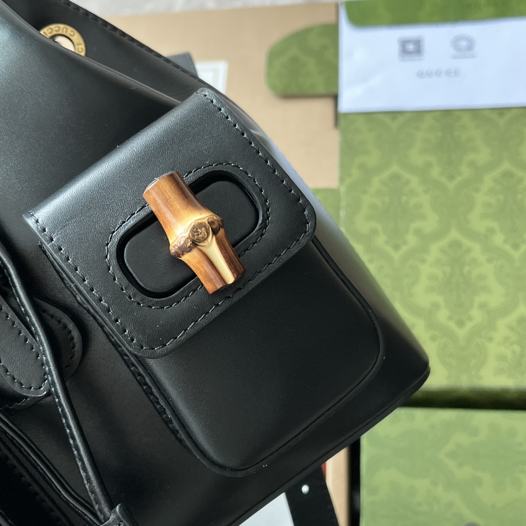 Gucci Bamboo Small Backpack Black For Women. Women-s Bags 8.6in/22cm Gucci ‎702101 UZY0T 1000 - Soul Replicas