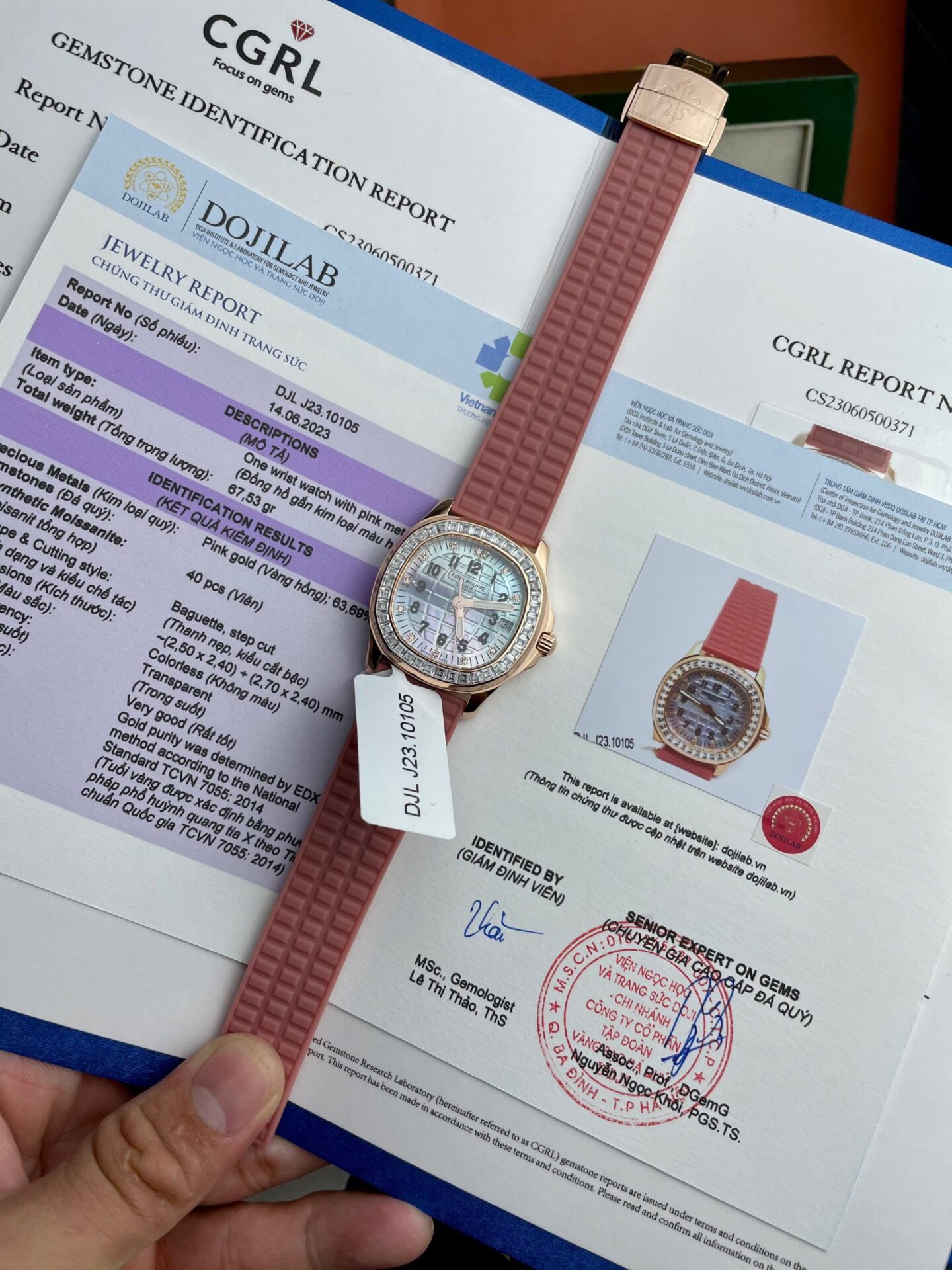 Patek Philippe Replica Watch Aquanaut 5072R Gold Wrapped Moissanite Diamond 35.6mm - Soul Replicas