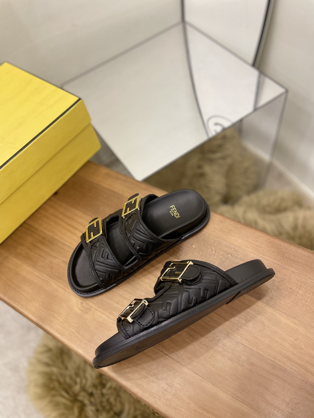 Fendi Feel Slides Black For Women - Soul Replicas