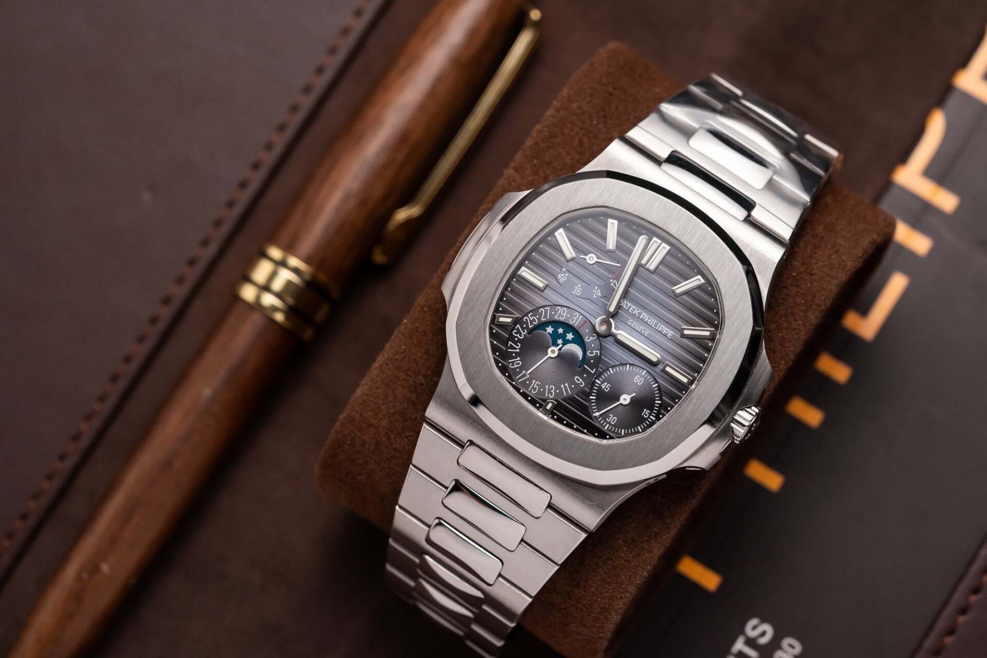 Patek Philippe Nautilus 5712 Replica 1:1 Watch Gray Dial PPF V2 40mm - Soul Replicas
