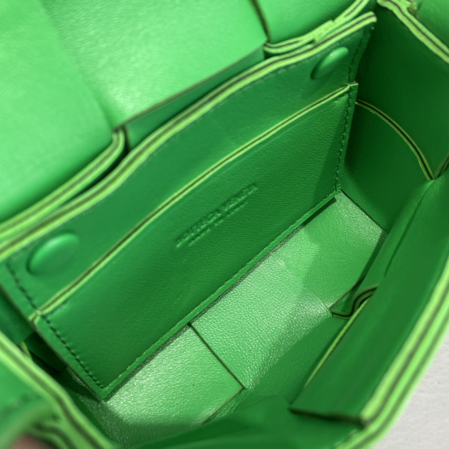 Bottega Veneta Candy Cassette Green. For Women. Women-s Bags 4.7in/12cm 666688VMAY13722 - Soul Replicas