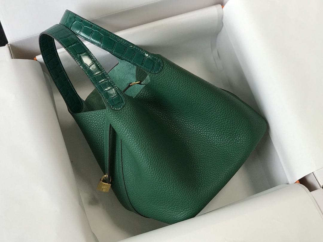 Hermes Picotin Lock 18 Bag Green With Gold-Toned Hardware For Women. Women-s Handbags 7.1in/18cm - Soul Replicas