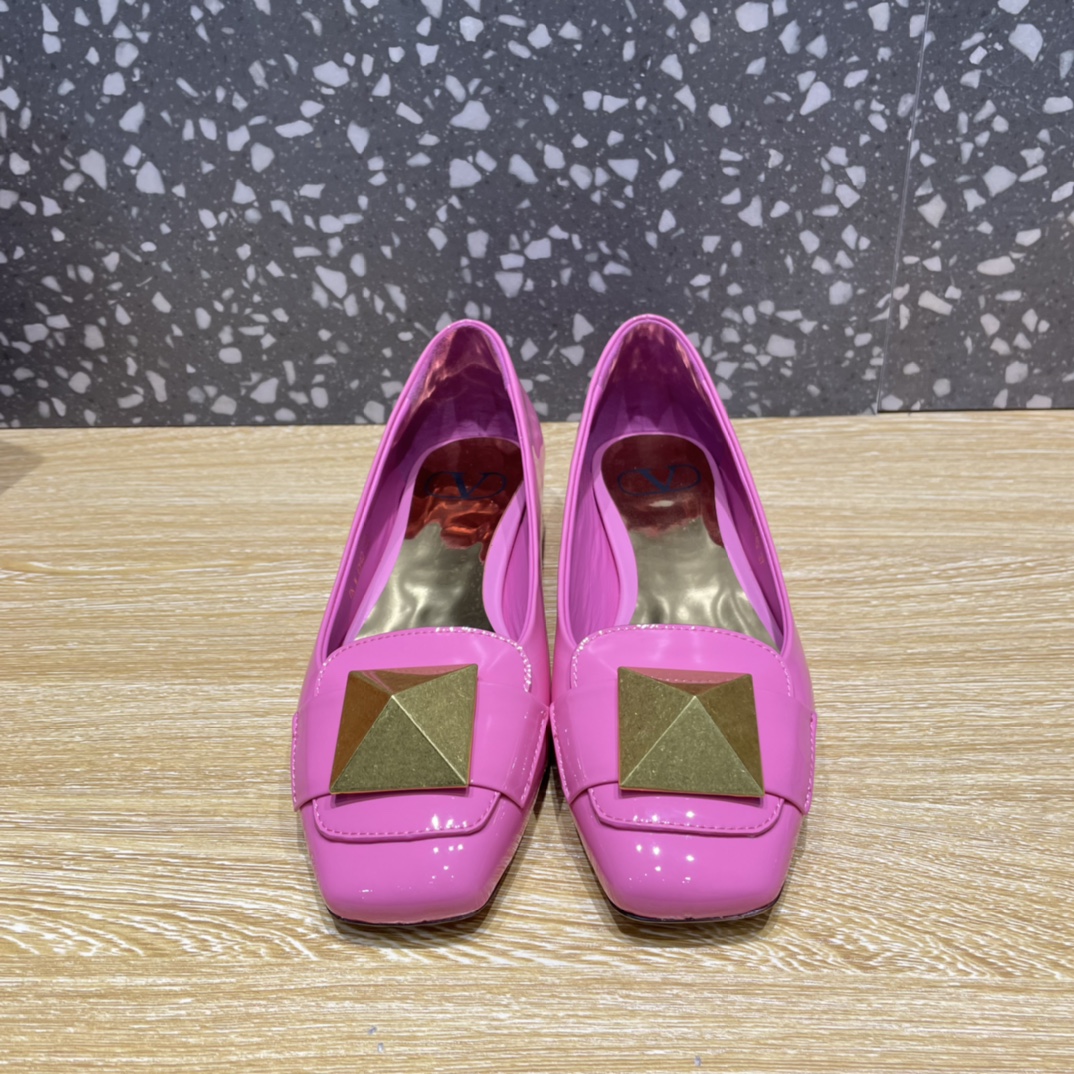 Valentino Garavani One Stud Patent Ballet Flats Pink For Women - Soul Replicas
