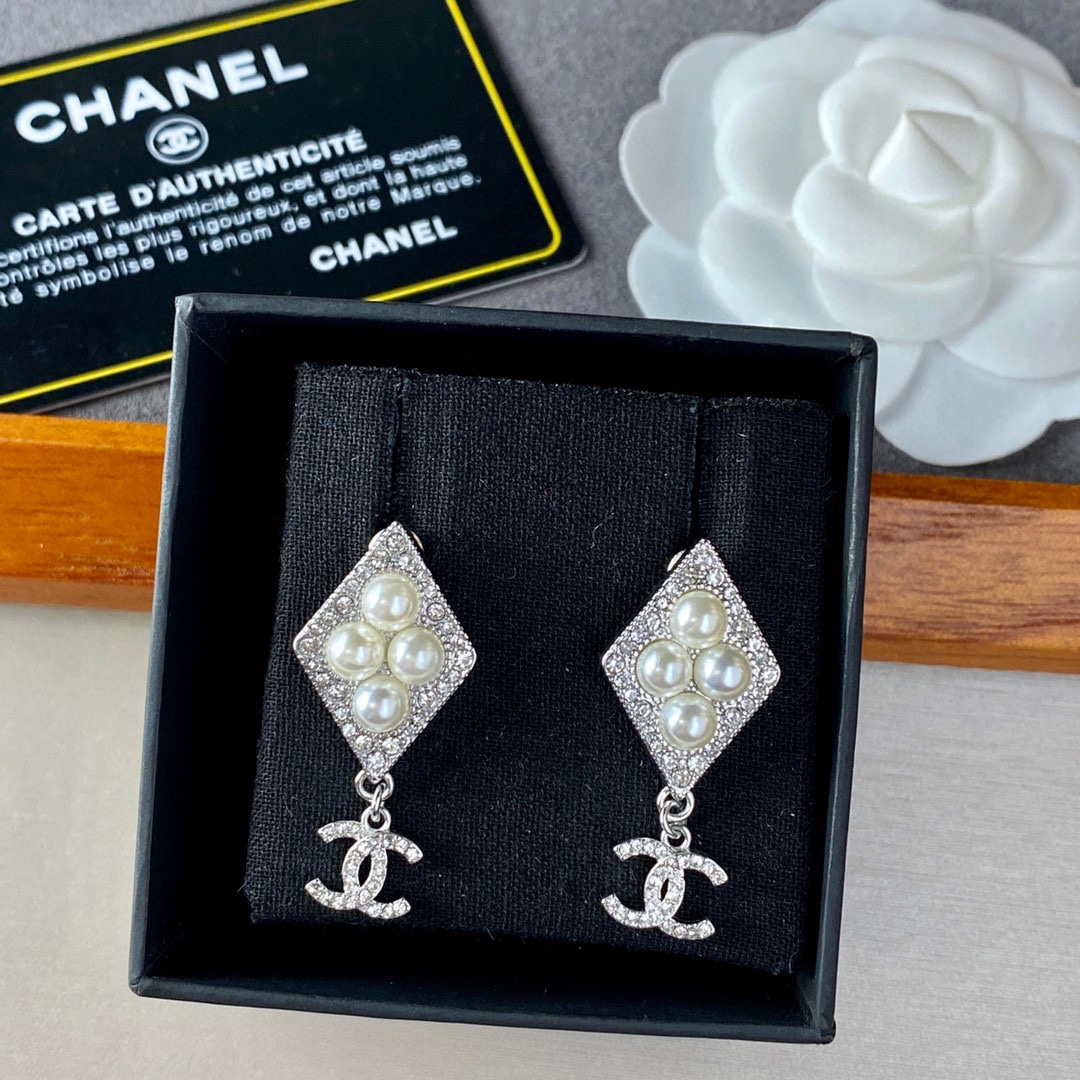 Chanel Earrings - Soul Replicas