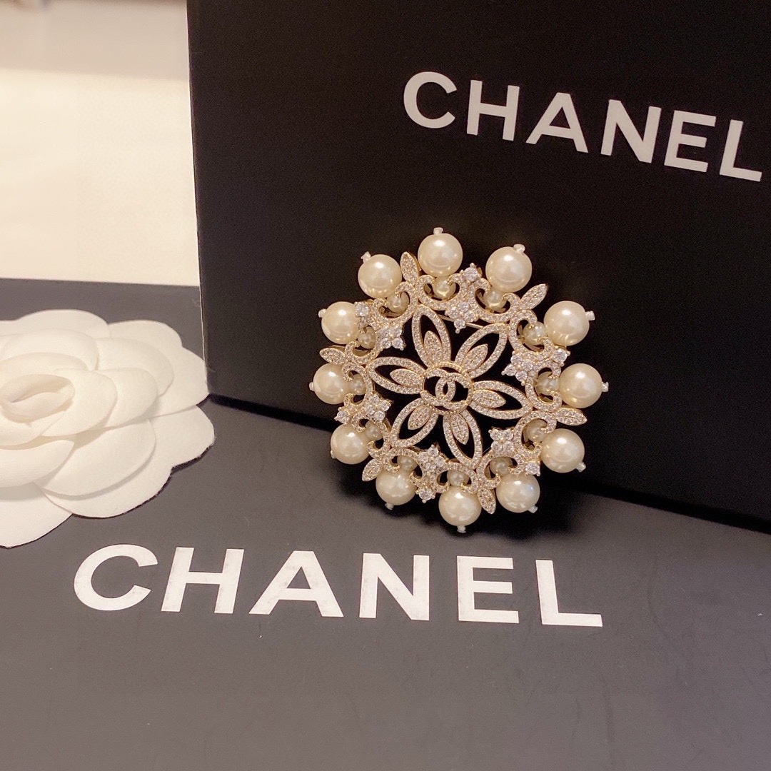 Chanel Brooch - Soul Replicas