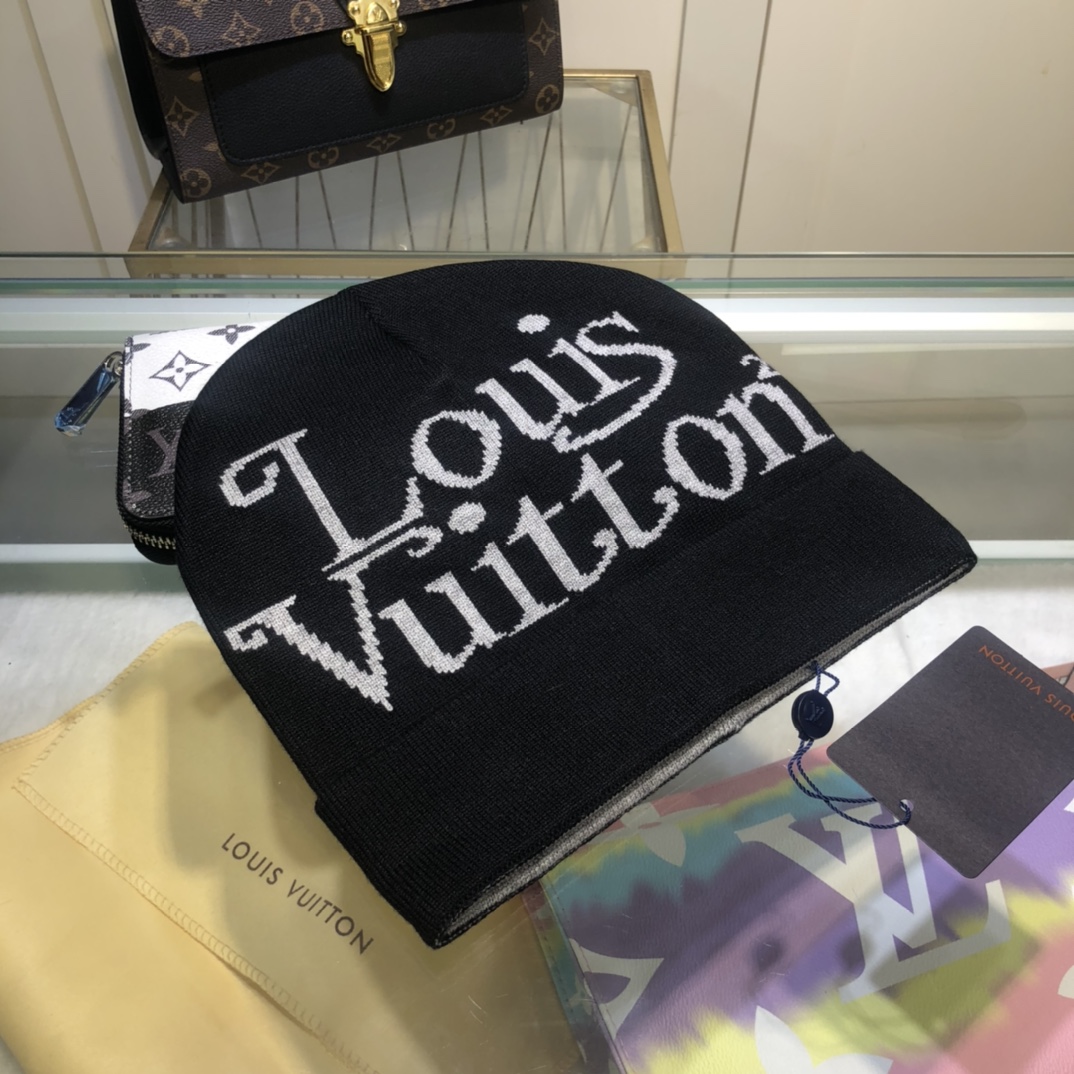 Louis Vuitton Beanie In Black LV Headwear - Soul Replicas