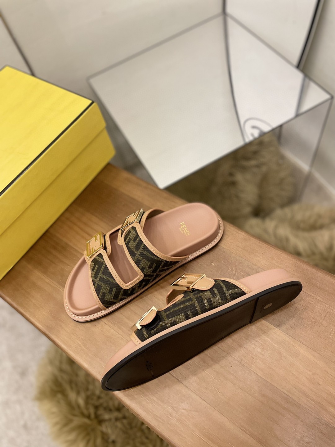 Fendi Feel Slides Dark Pink For Women - Soul Replicas