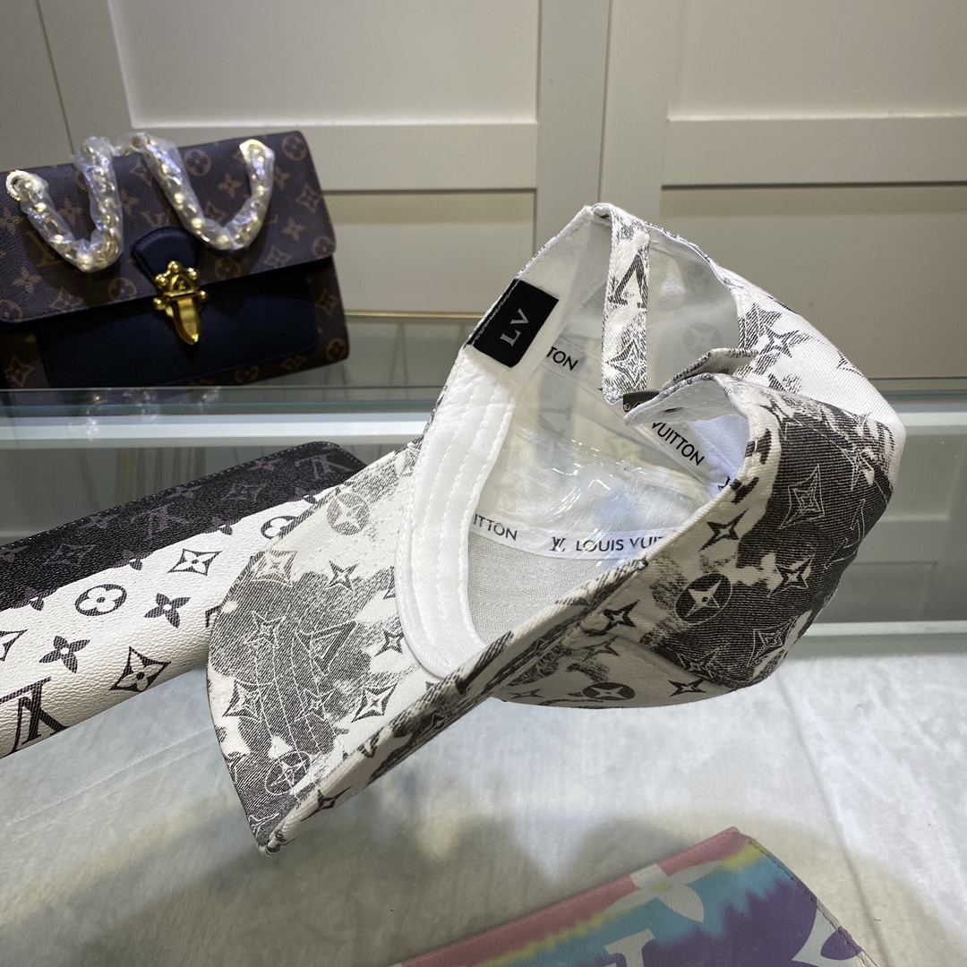 Louis Vuitton Be My Cap In Grey - Soul Replicas