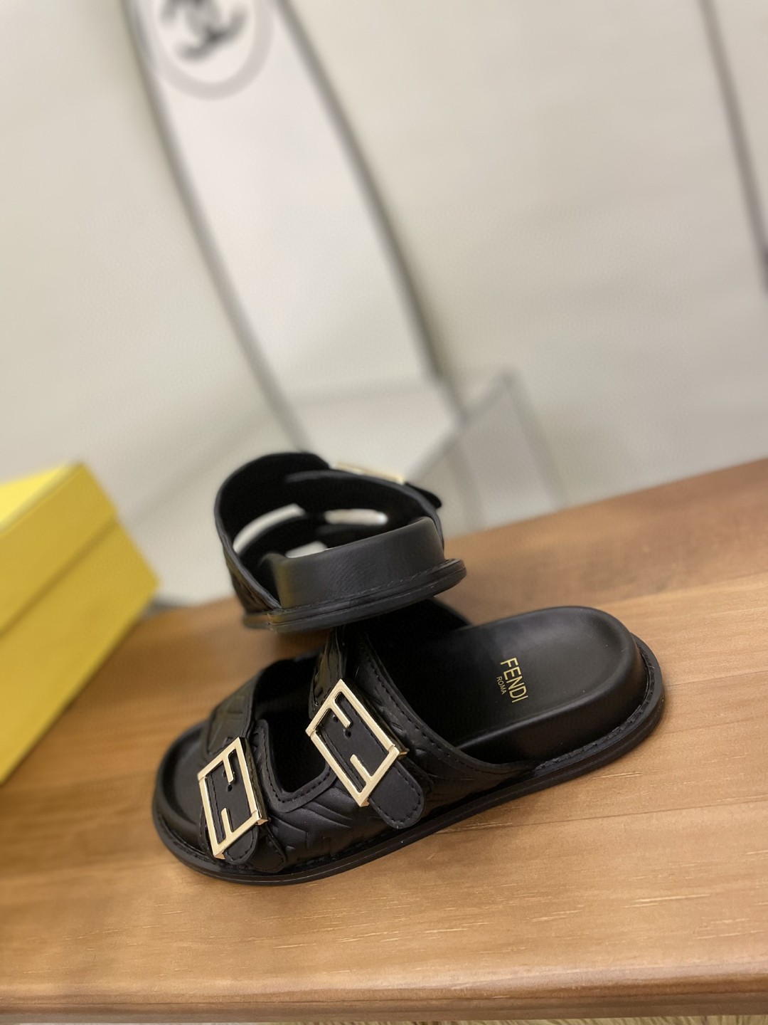 Fendi Feel Slides Black For Women - Soul Replicas