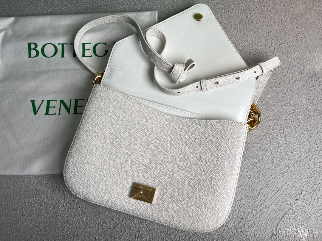 Bottega Veneta Mount White. For Women. Women's Bags 10.6in/27cm - Soul Replicas