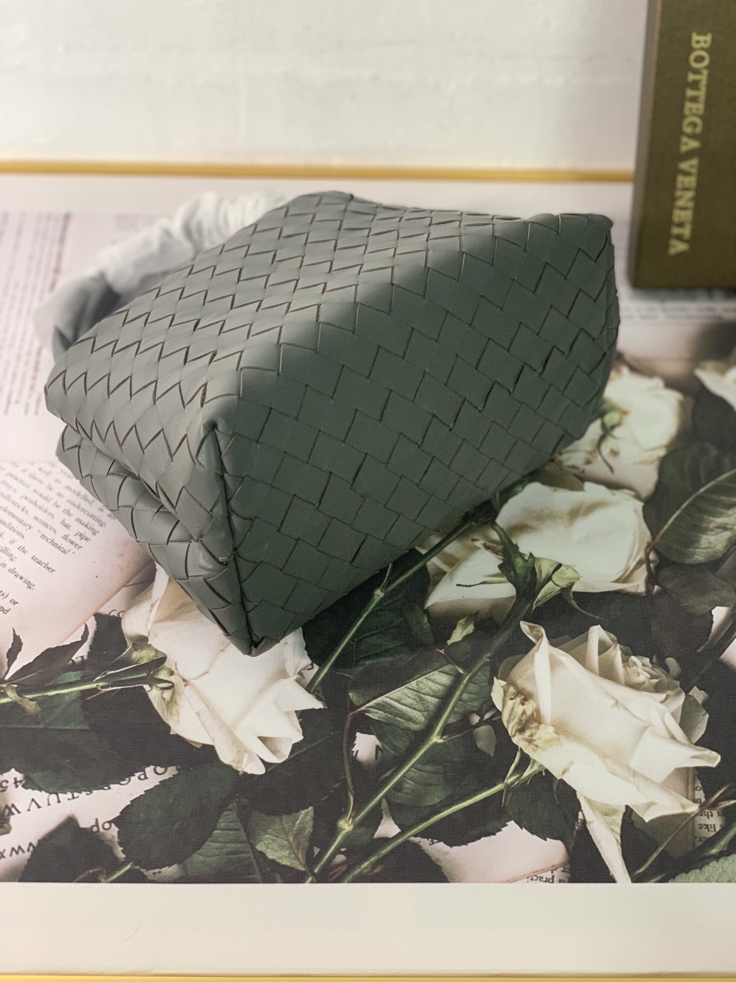 Bottega Veneta Handle Bag Gray. For Women. Women-s Bags 12in/29.5cm - Soul Replicas