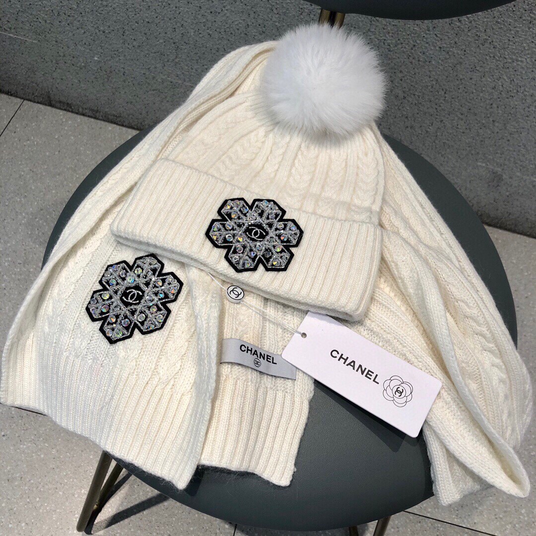Chanel Beanie White - Soul Replicas