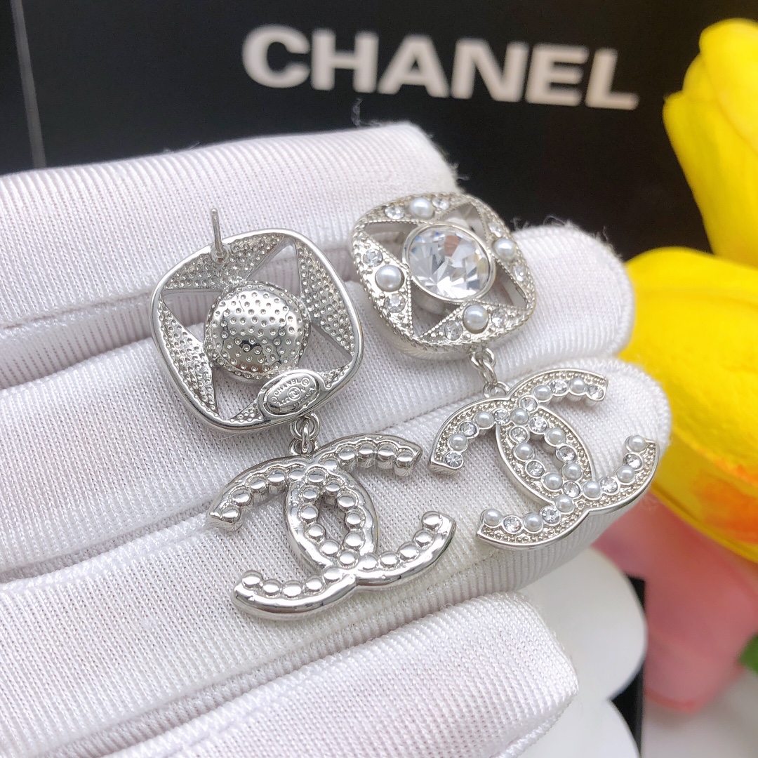 Chanel Earrings - Soul Replicas