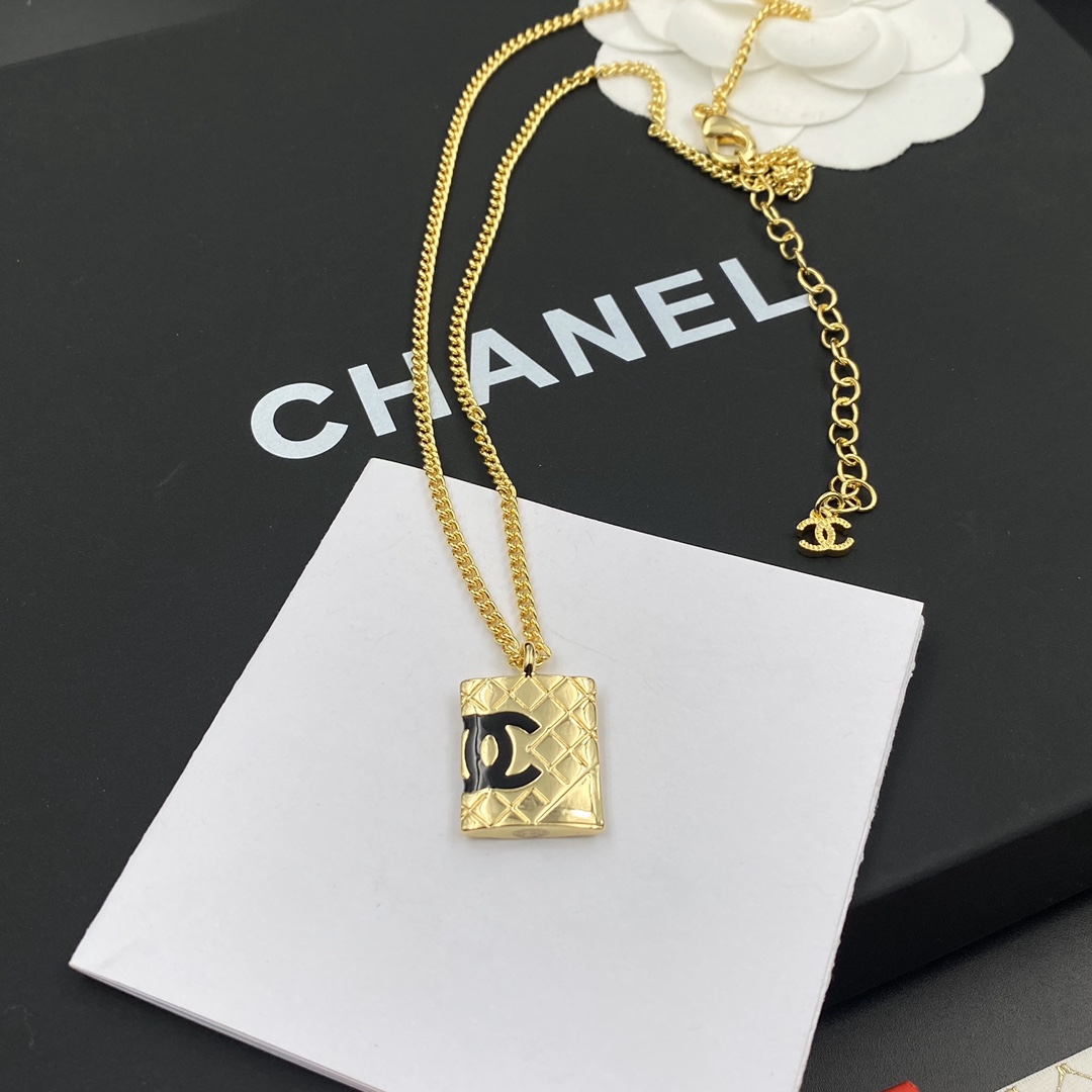 Chanel Necklace - Soul Replicas