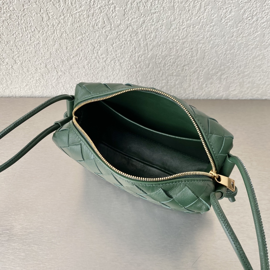 Bottega Veneta Mini Loop Camera Bag Dark Green. For Women. Women's Bags 6.7in/17cm - Soul Replicas