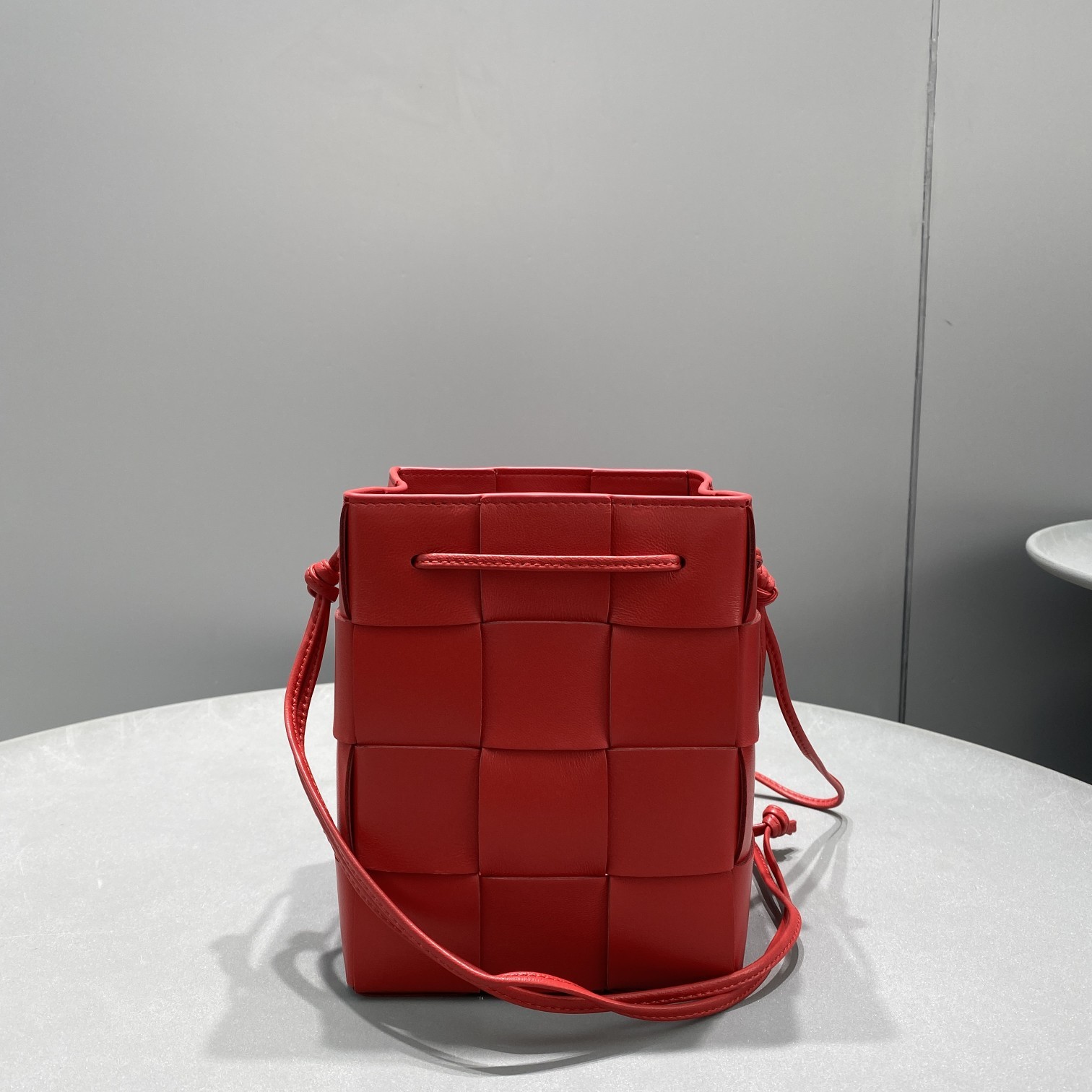 Bottega Veneta Mini Cassette Bucket Bag Red. For Women. Women-s Bags 5.5in/14cm 680217VCQC46358 - Soul Replicas