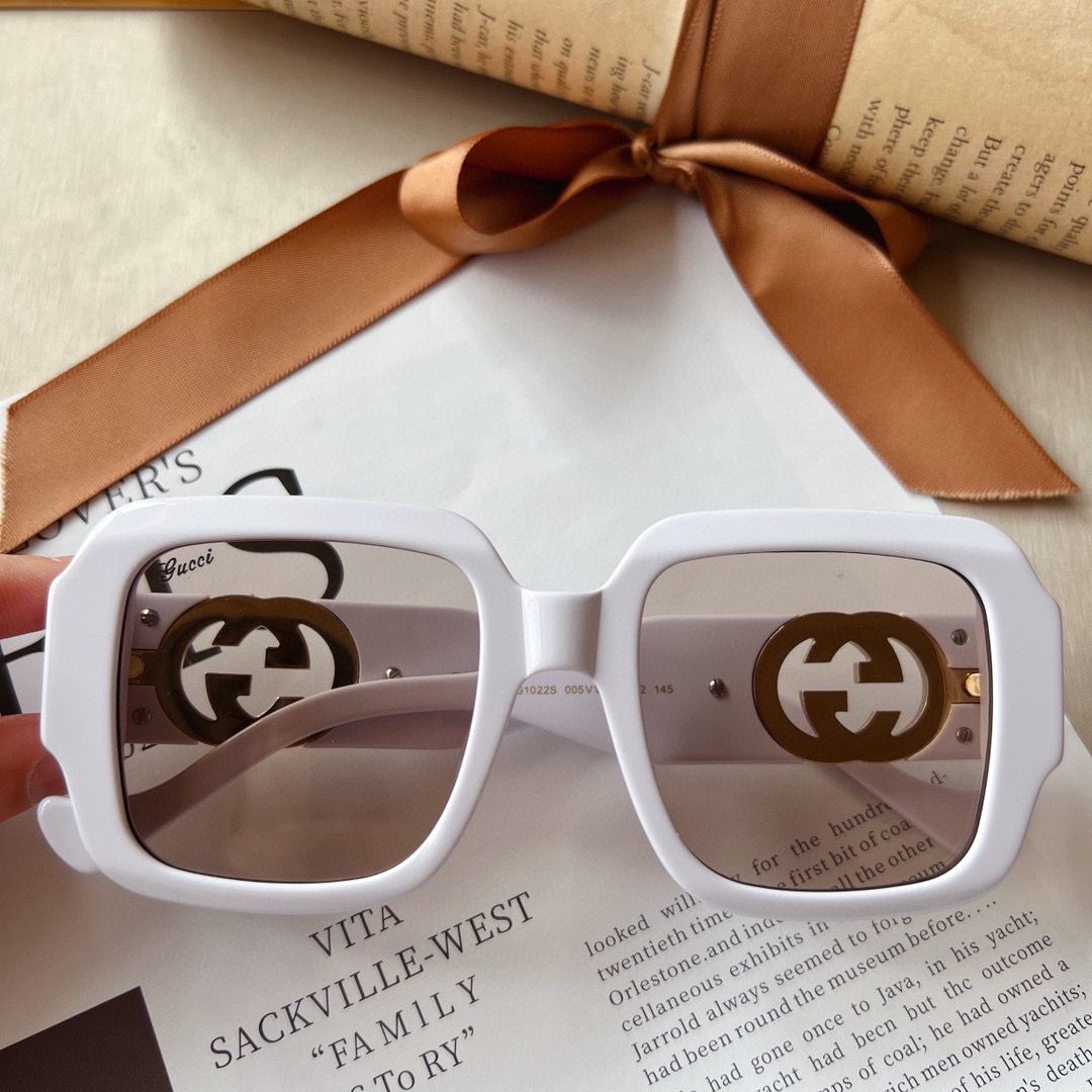 Gucci Rectangular Frame Sunglasses - Soul Replicas