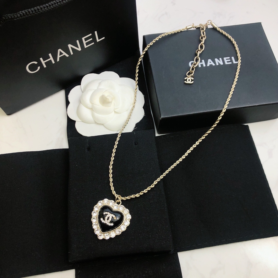 Chanel Necklace - Soul Replicas