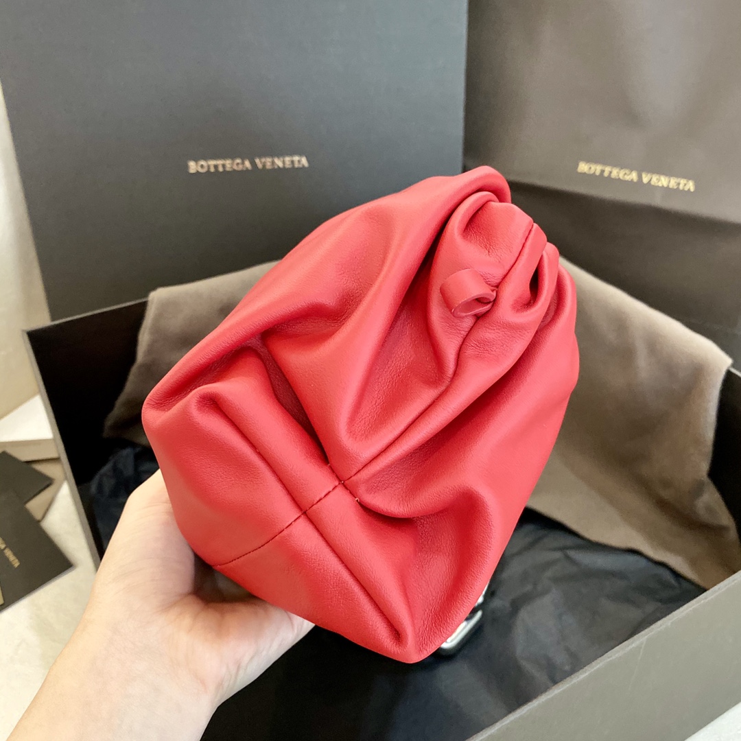 Bottega Veneta Chain Pouch Red. For Women. Women's Bags 12.2in/31cm - Soul Replicas