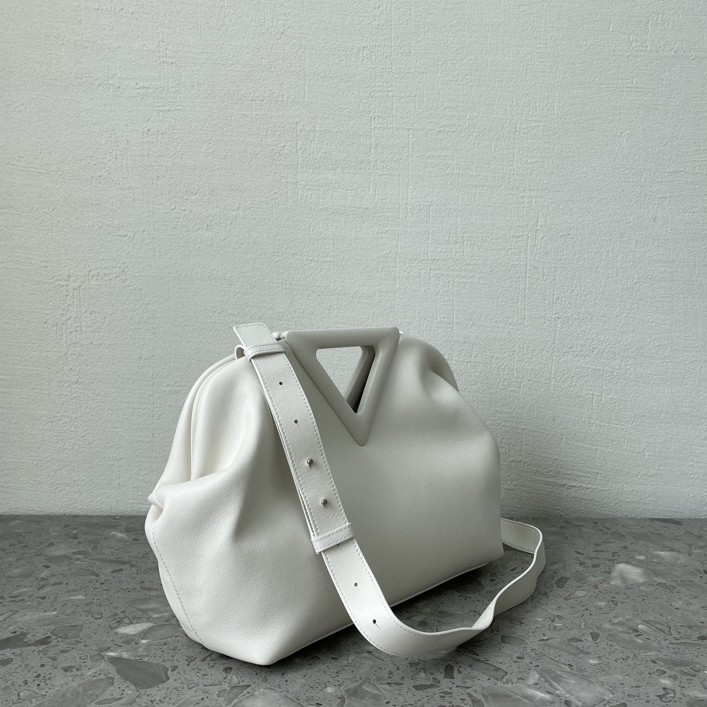 Bottega Veneta Point Chalk. For Women. Women's Bags 13.7in/35cm 652446VCP409137 - Soul Replicas