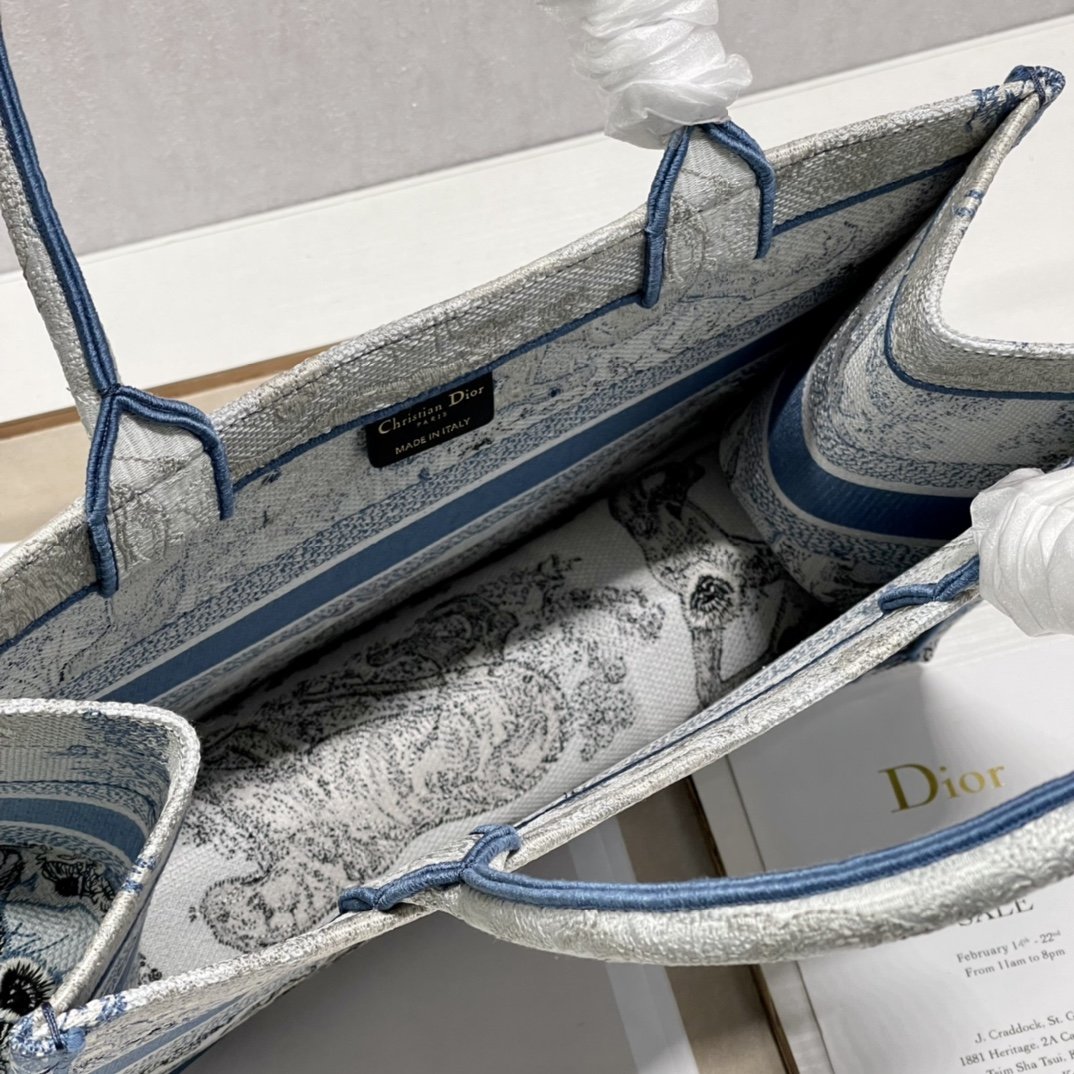 Christian Dior Medium Dior Book Tote Blue Toile de Jouy Reverse Embroidery. Blue. For Women Women's Handbags. Shoulder Bags. 36cm CD M1296ZRGO_M928 - Soul Replicas