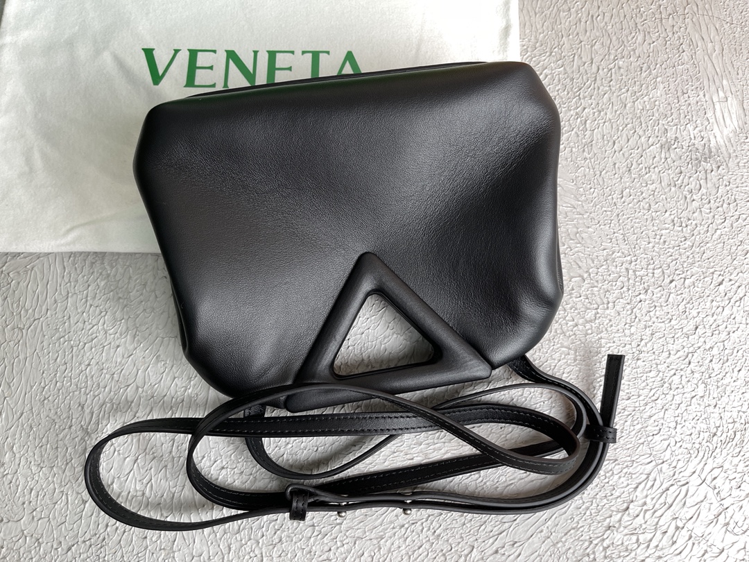 Bottega Veneta Point Black. For Women. Women's Bags 8.6in/22cm 658476VCP401229 - Soul Replicas