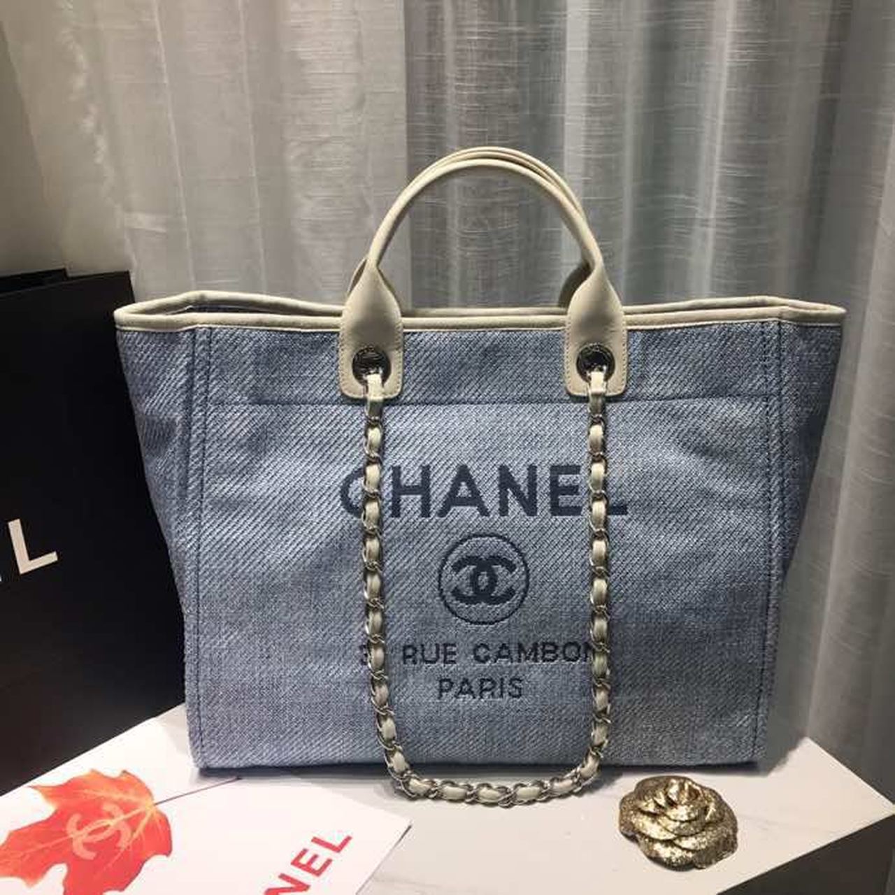 Chanel Deauville Tote Canvas Bag Light Grey For Women. Women-s Handbags. Shoulder Bags 15in/38cm A66941 - Soul Replicas