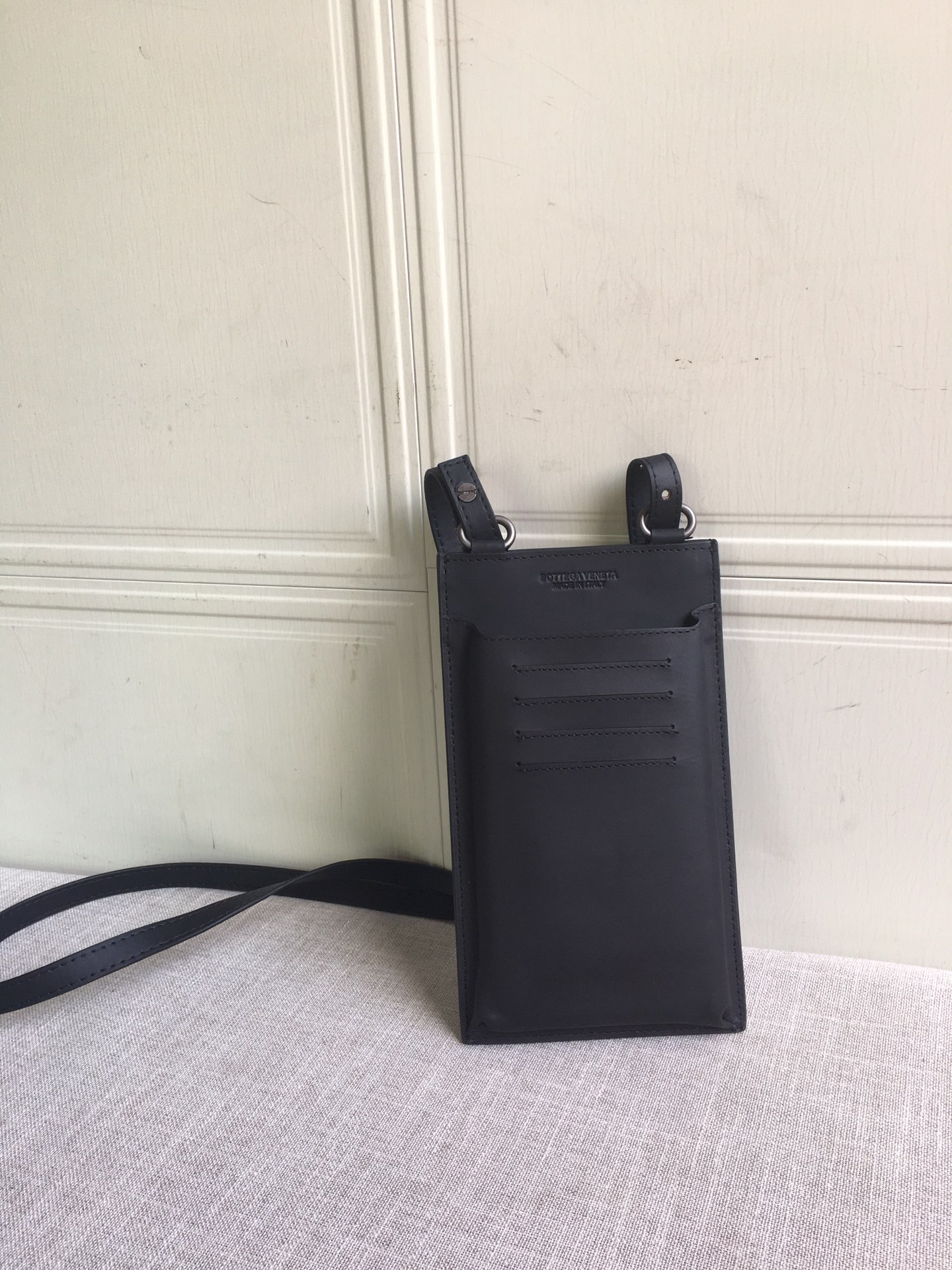 Bottega Veneta Zipped Card Case Shoulder Black. For Women. Women's Bags 7.4in/19cm - Soul Replicas