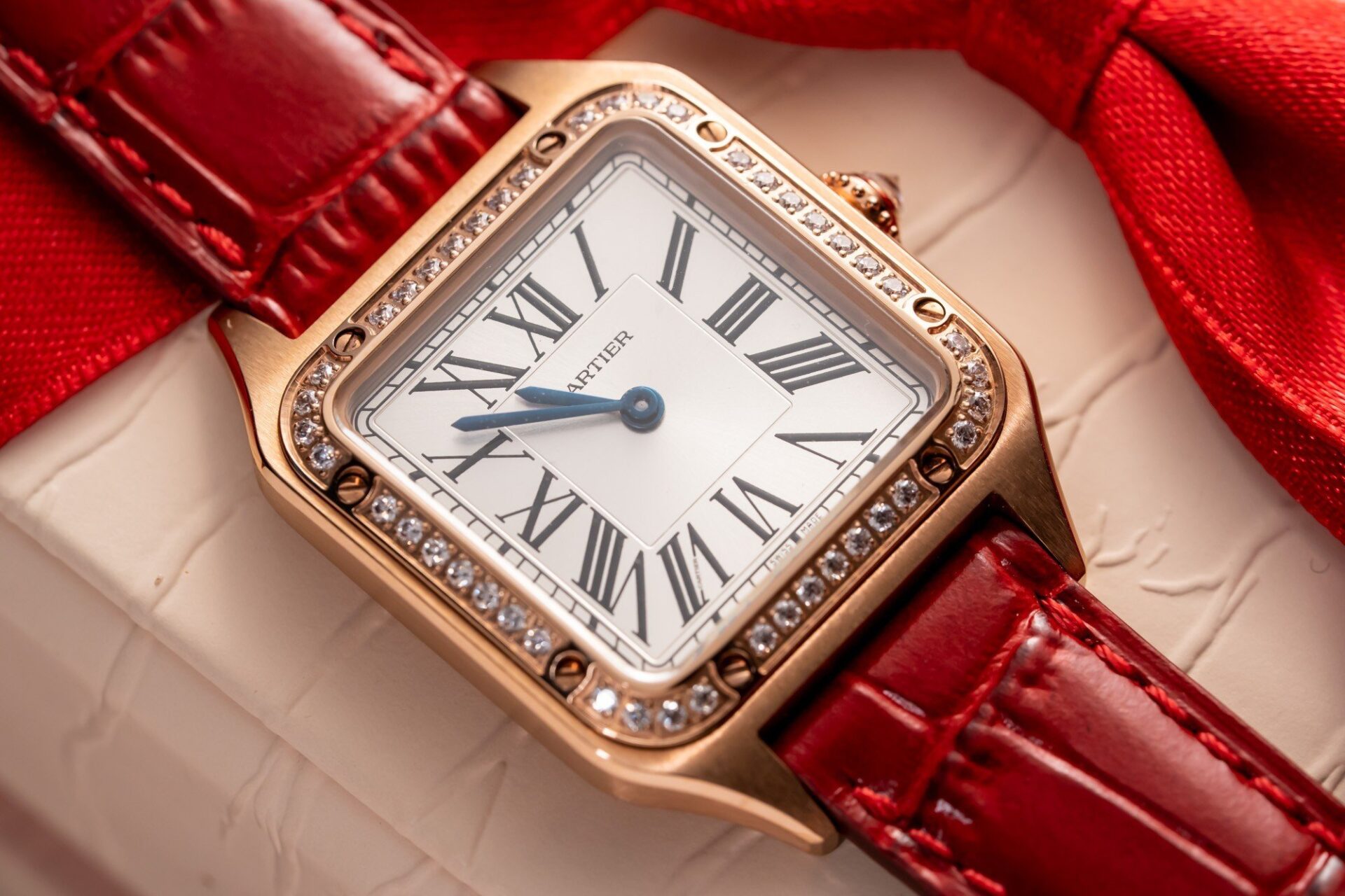 Cartier Replica Watch Santos Dumont WJSA0017 Red Leather Strap 38×27.5mm - Soul Replicas