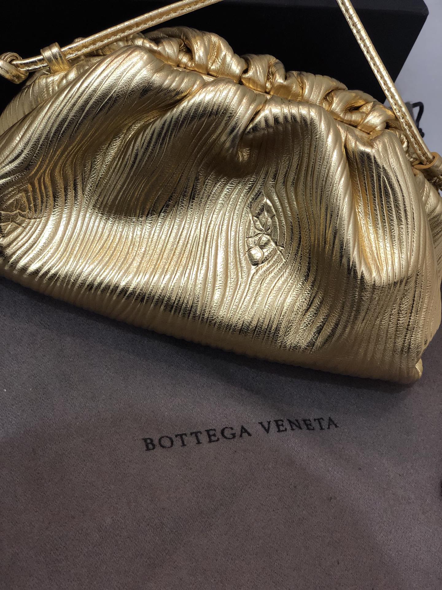 Bottega Veneta Clutch Yellow. For Women. Women-s Bags 8.7in/22cm - Soul Replicas