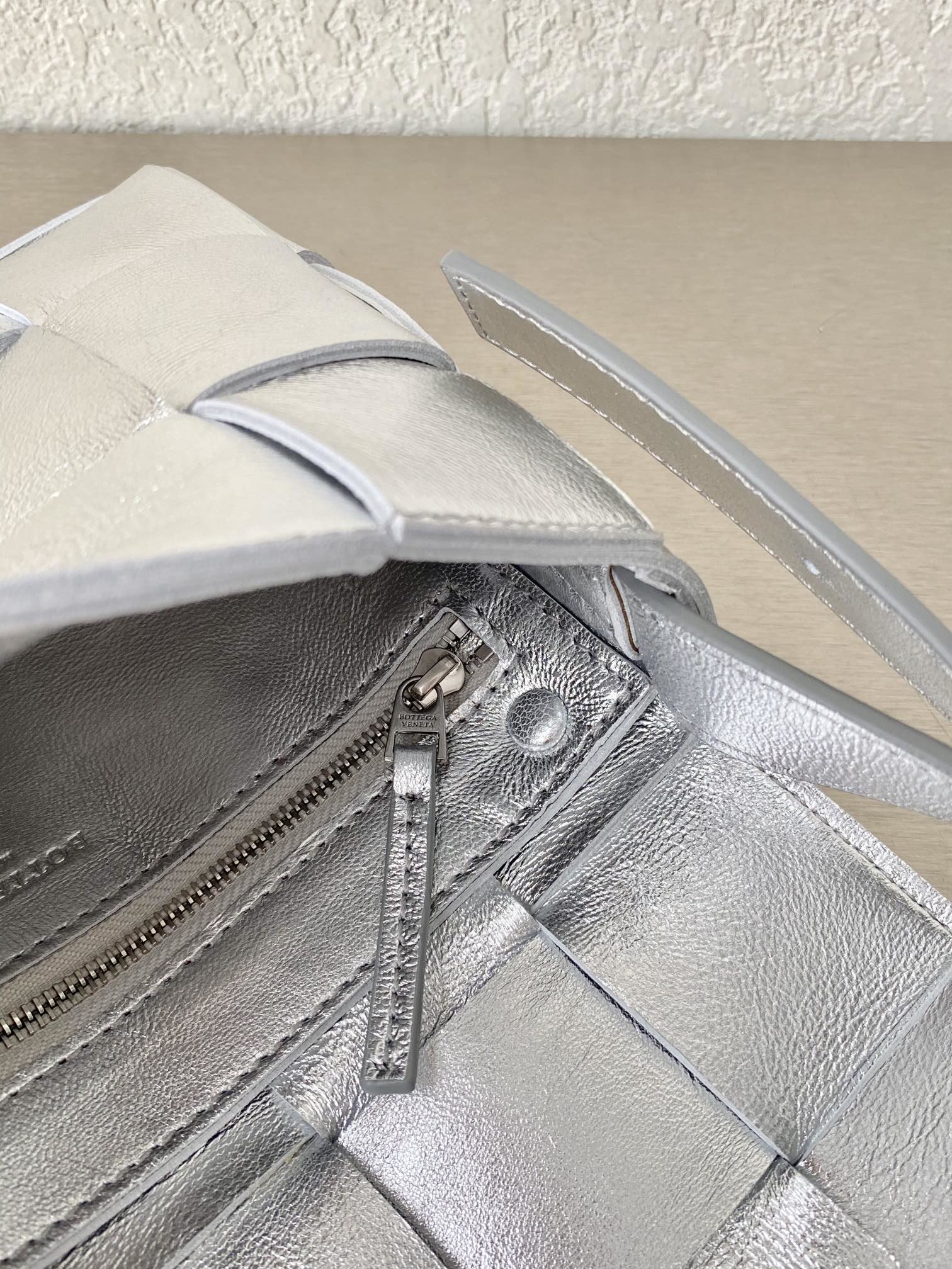 Bottega Veneta Cassette Crossbody Bag Silver. For Women. Women-s Bags 9.1in/23cm  - Soul Replicas