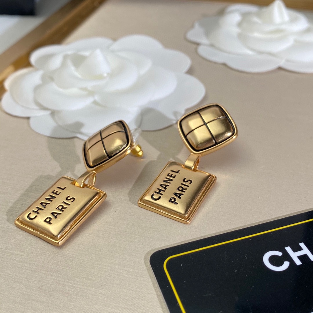Chanel Earrings - Soul Replicas