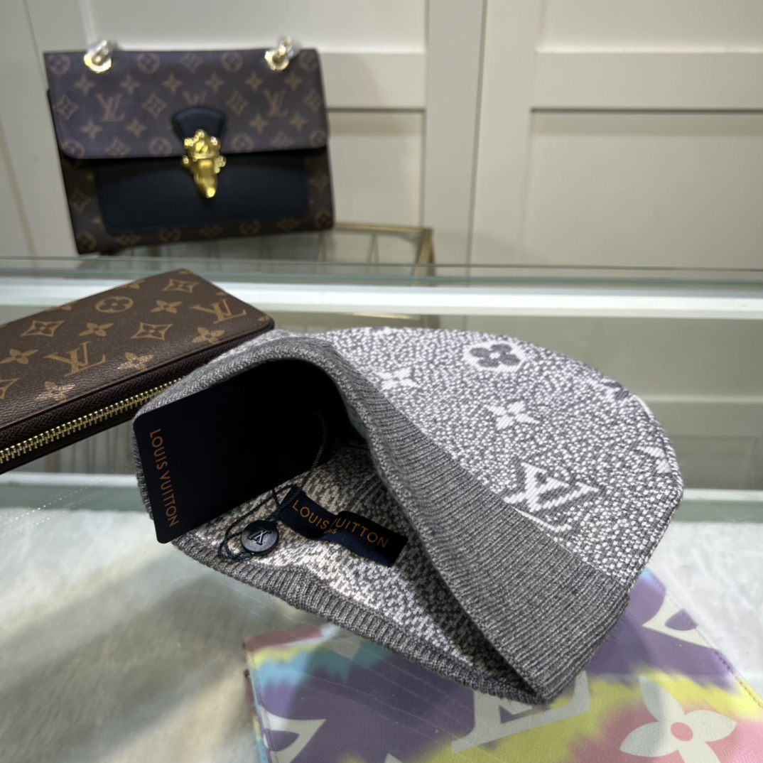 Louis Vuitton Beanie In Grey LV Headwear - Soul Replicas