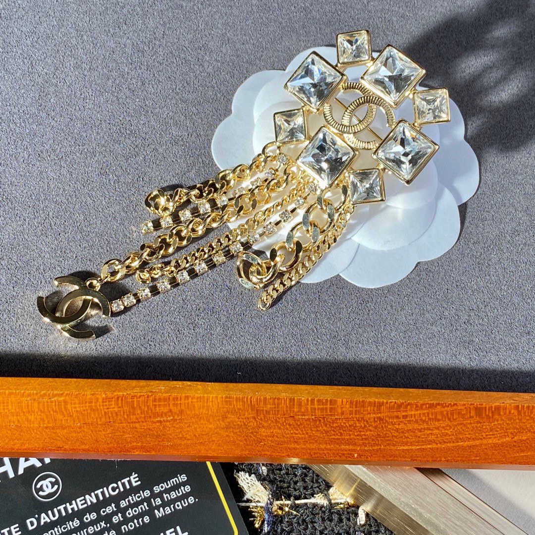 Chanel Brooch - Soul Replicas
