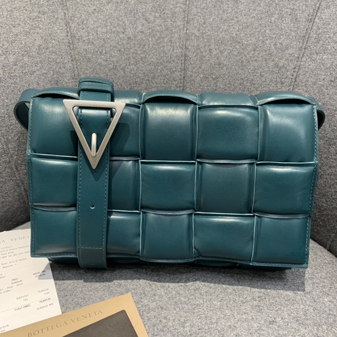 Bottega Veneta Padded Cassette Bag For Women 10.2in/26cm In Blue 591970VCQR13118 - Soul Replicas