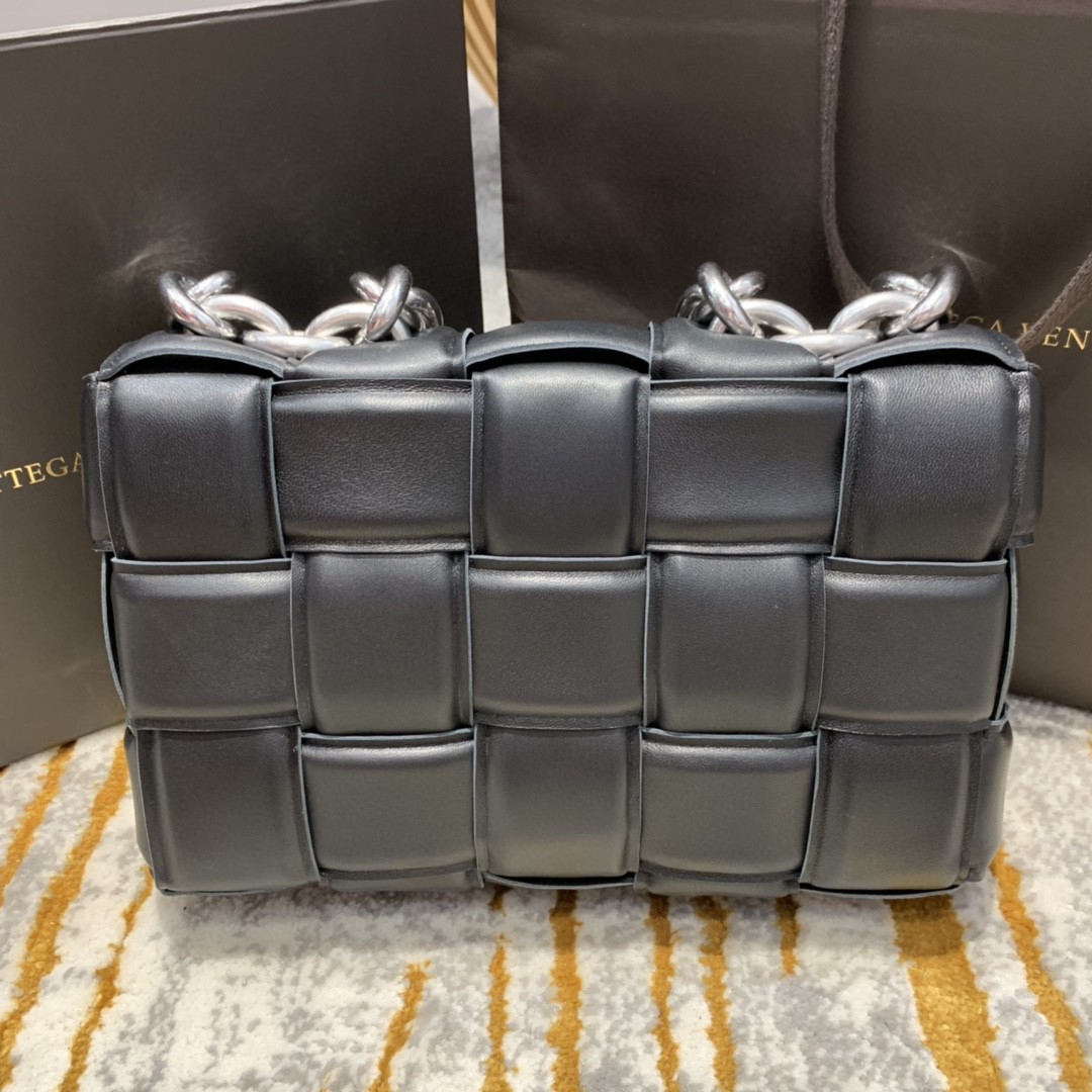 Bottega Veneta Chain Cassette Bag For Women 10.2in/26cm In Black 631421VBWZ01229 - Soul Replicas