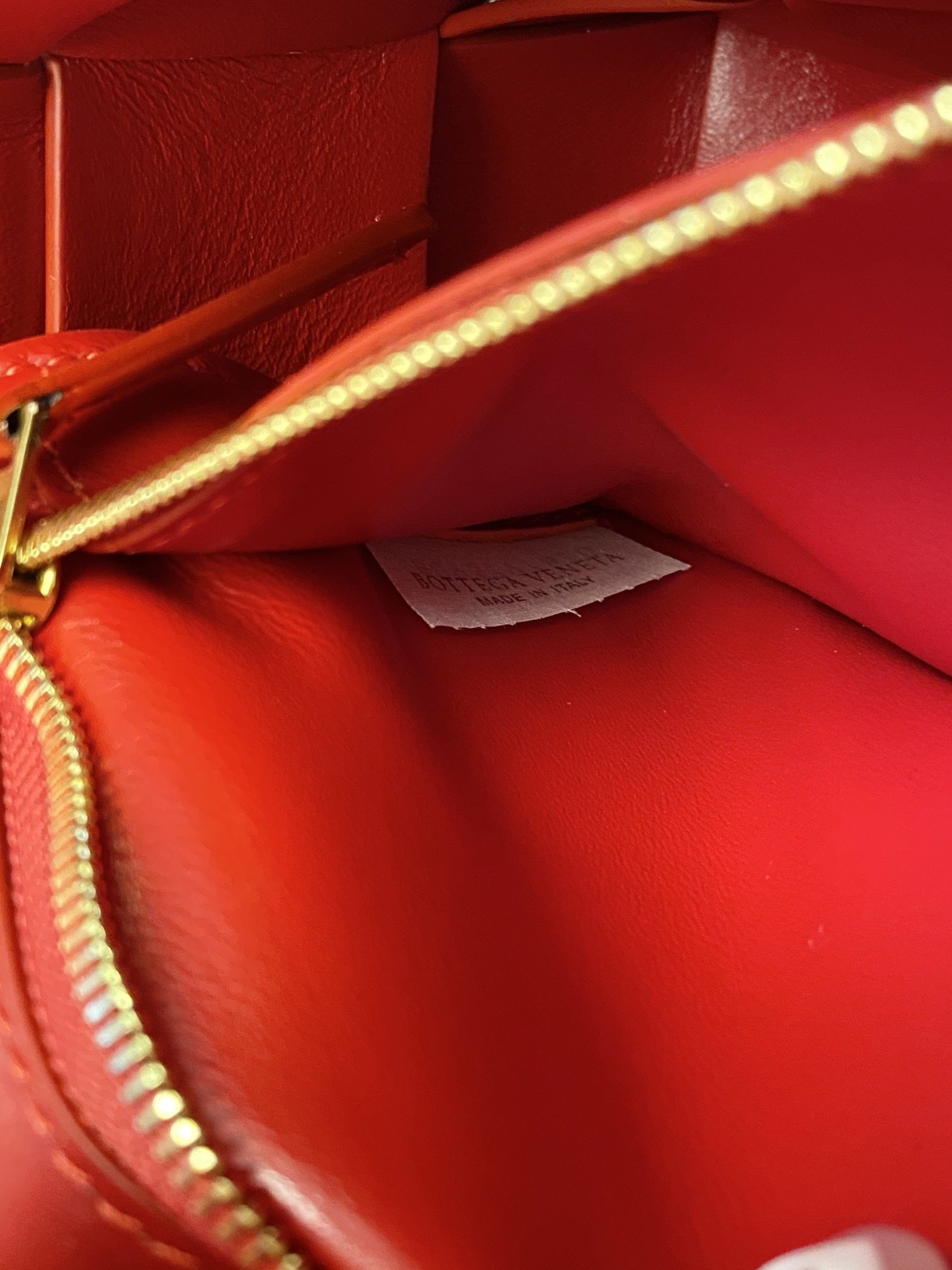 Bottega Veneta Cassette Red. For Women. Women-s Bags 9.1in/23cm 578004V1EP36358 - Soul Replicas