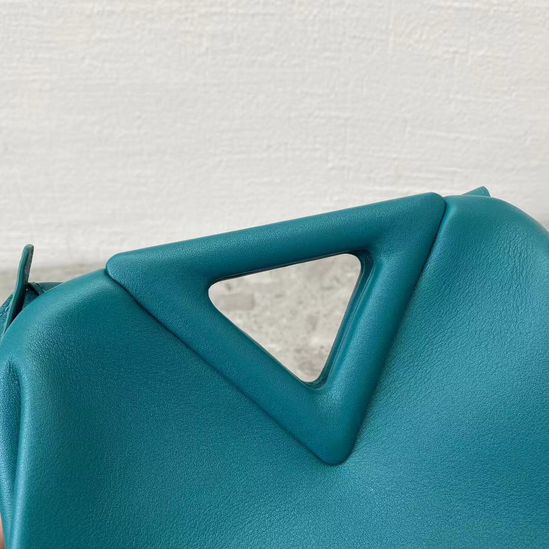 Bottega Veneta Point Blue. For Women. Women's Bags 8.6in/22cm 658476VCP403118 - Soul Replicas