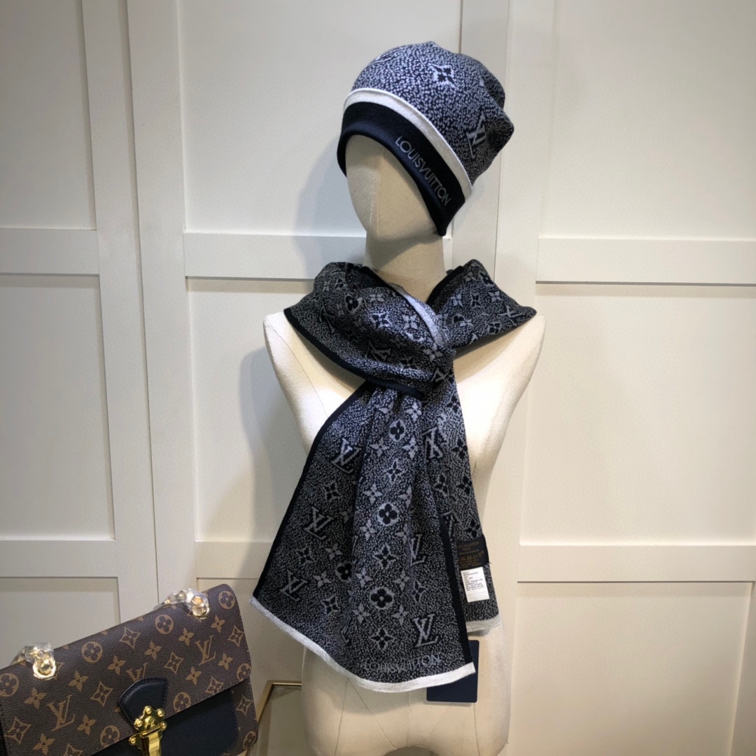 Louis Vuitton Beanie & Scarf Set In Black - Soul Replicas