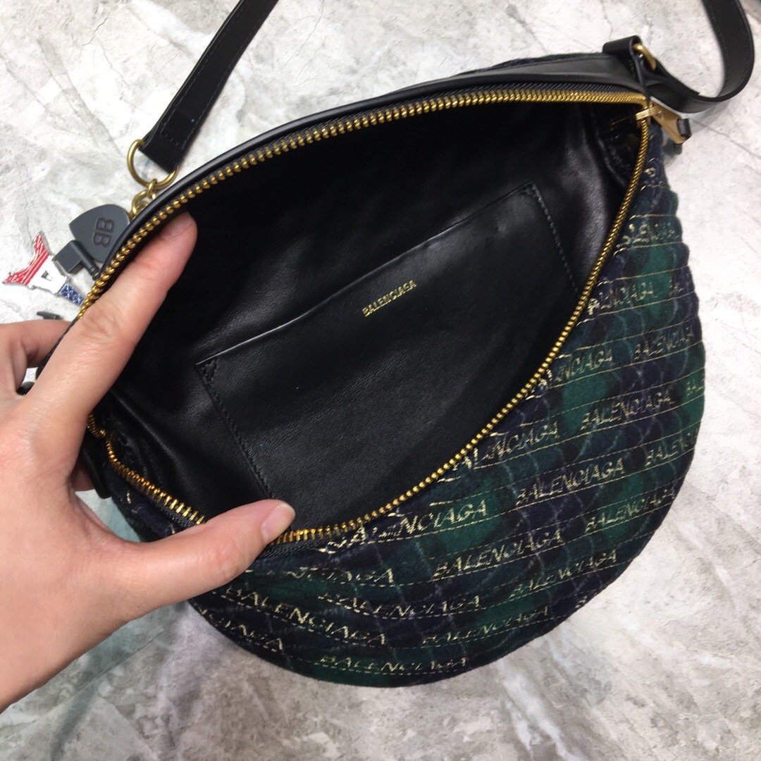 Balenciaga Souvenir XXS Belt Bag In Black. For Women. Women-s Bags 11.8in/30cm - Soul Replicas