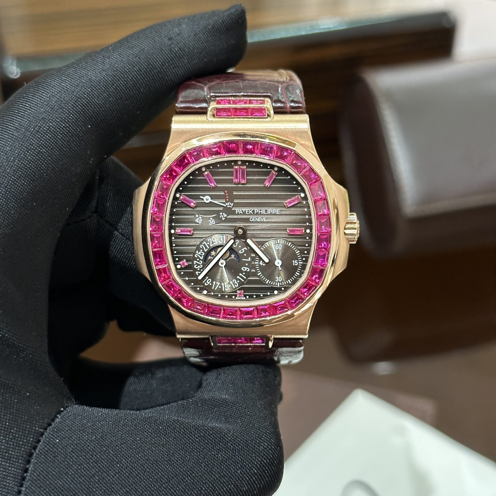 Patek Philippe Nautilus 5724 Gold Wrapped With Ruby Bezel 40mm - Soul Replicas