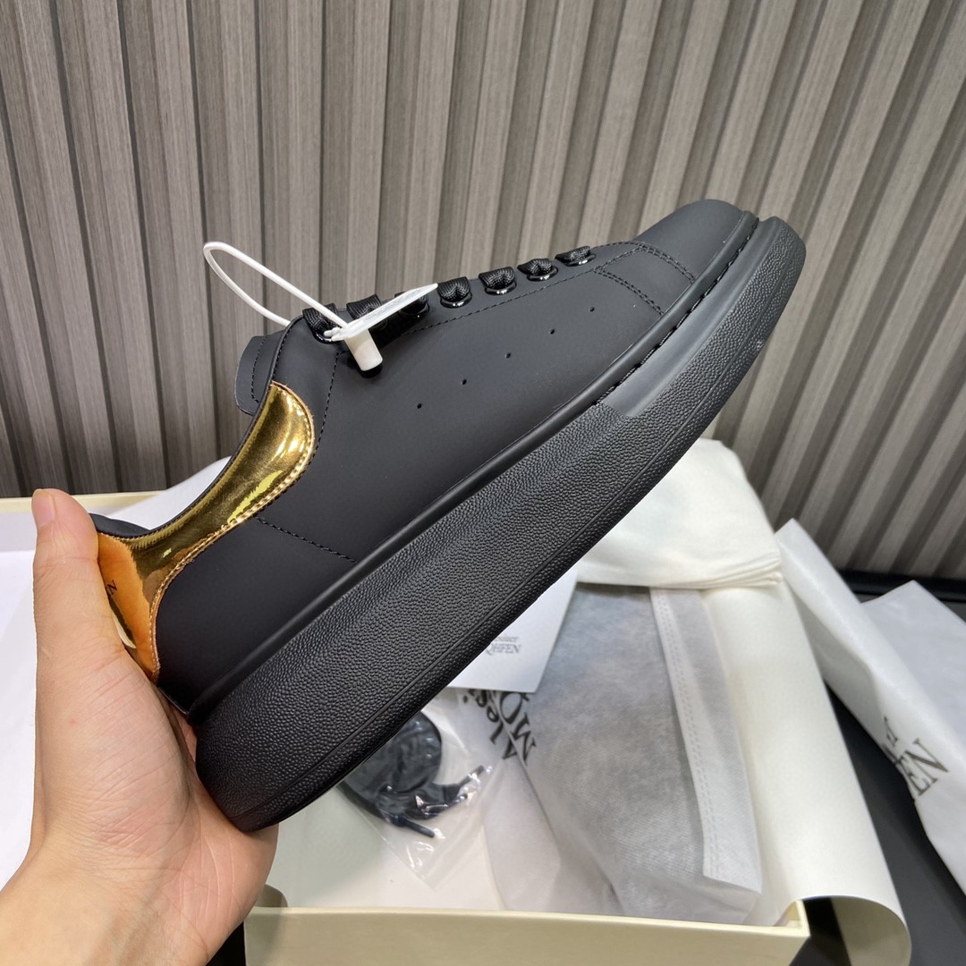 Alexander McQueen Oversized Sneaker Black/Gold For Women - Soul Replicas