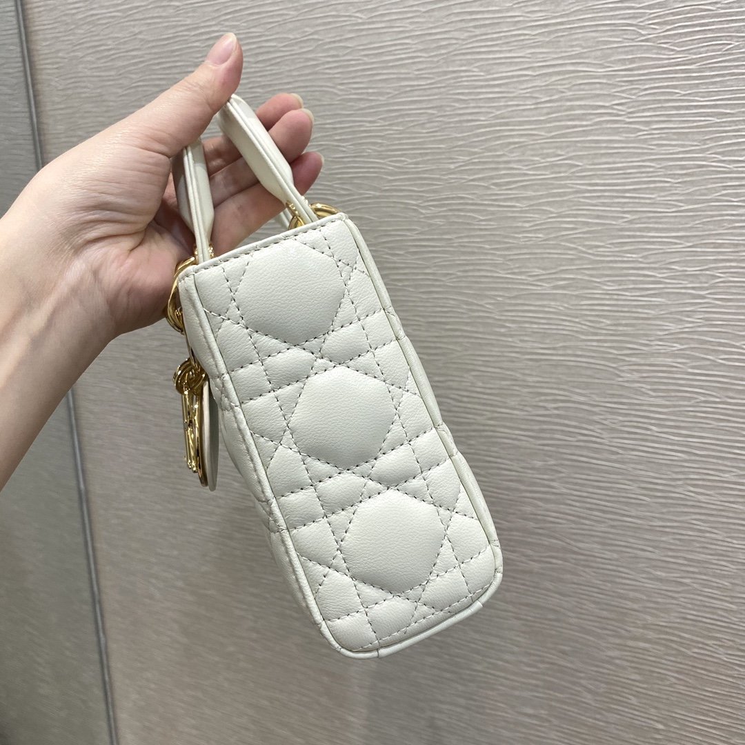 Christian Dior Lady D-Joy Bag. White. For Women Women-s Handbags. 26cm CD - Soul Replicas