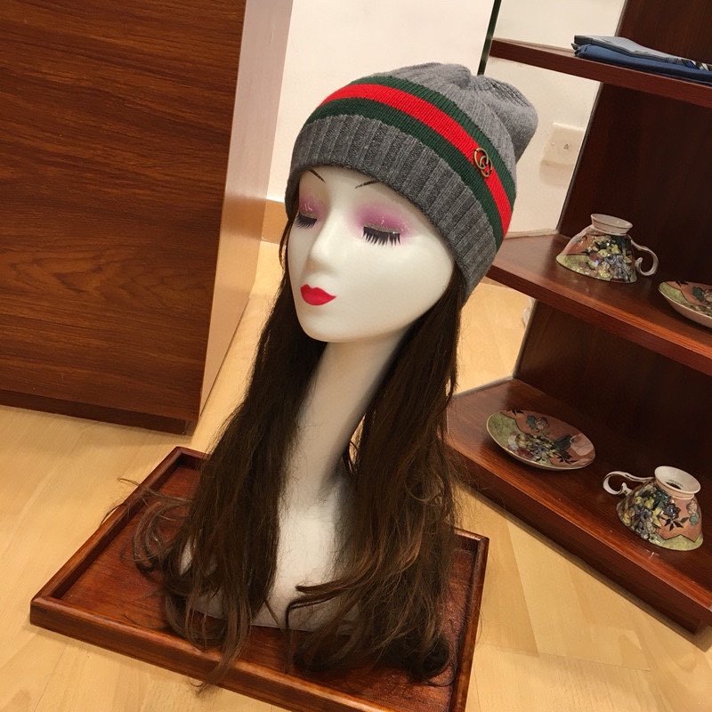 Gucci Beanie & Scarf Set In Grey - Soul Replicas