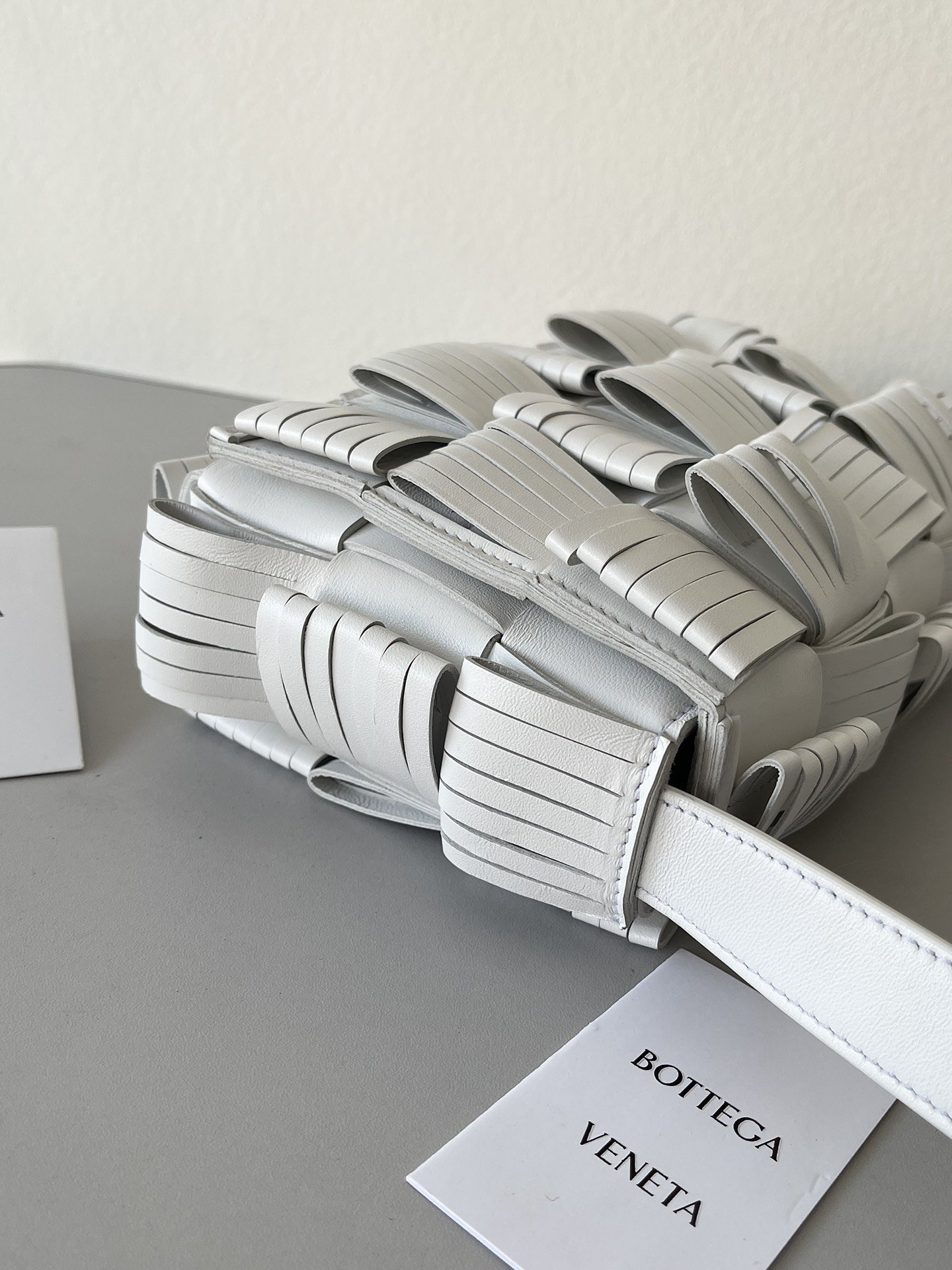 Bottega Veneta Cassette White. For Women. Women-s Bags 9.1in/23cm 680698V1G719009 - Soul Replicas