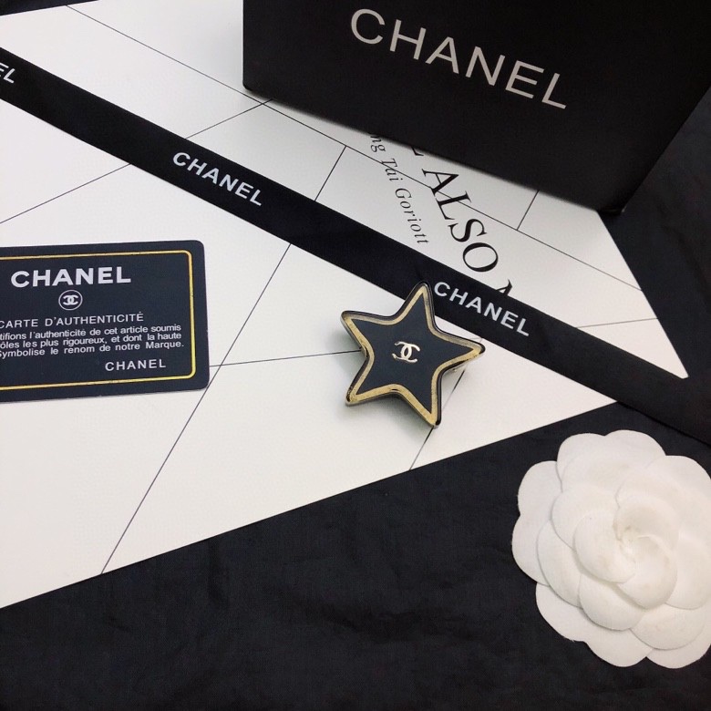 Chanel Brooch - Soul Replicas