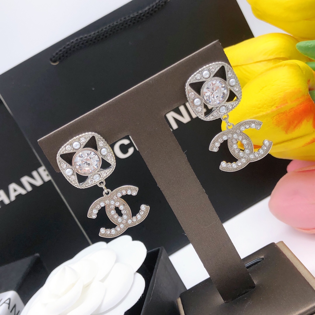 Chanel Earrings - Soul Replicas