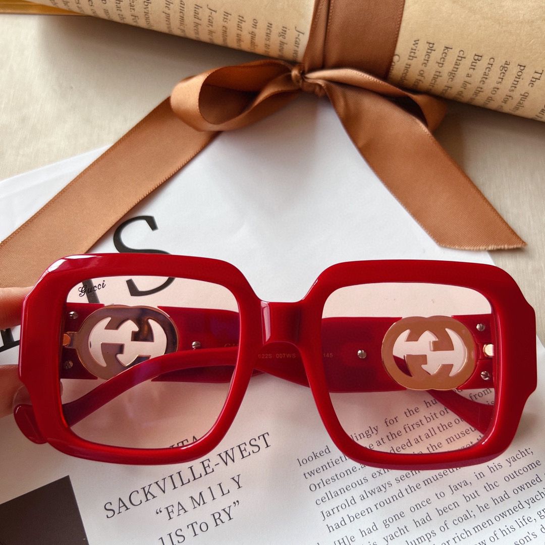 Gucci Rectangular Frame Sunglasses - Soul Replicas